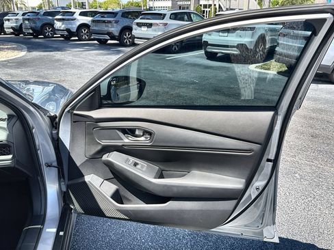 Used 2024 Honda Accord EX image 26