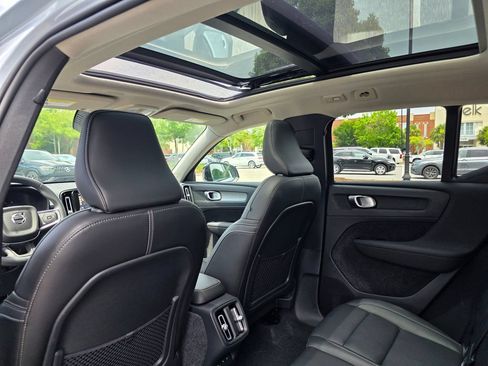 Used 2026 Volvo XC40 B5 Plus AWD/4WD image 30
