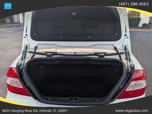 Used 2007 Mercedes-Benz CLK 350 Cabriolet image 31