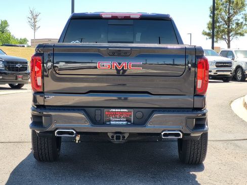 Used 2024 GMC Sierra 1500 AT4 w/ Technology Package AWD/4WD image 5