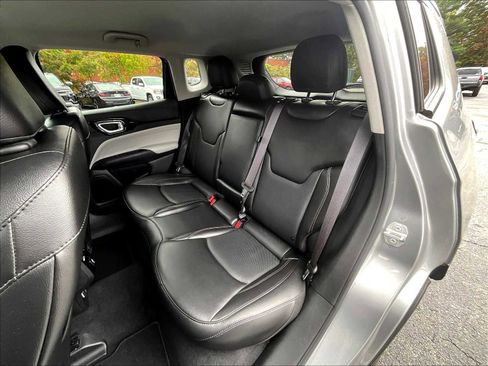 Used 2022 Jeep Compass Limited image 14