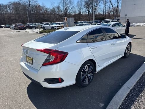 Used 2017 Honda Civic EX-T image 14