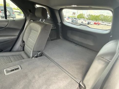 Used 2024 Chevrolet Equinox LT FWD image 25
