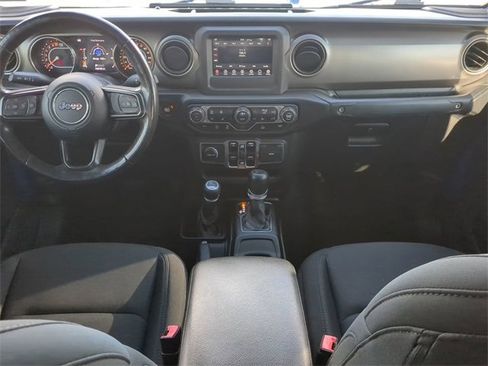 Used 2021 Jeep Gladiator Sport image 13