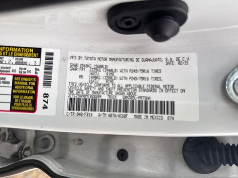 Used 2021 Toyota Tacoma SR image 27