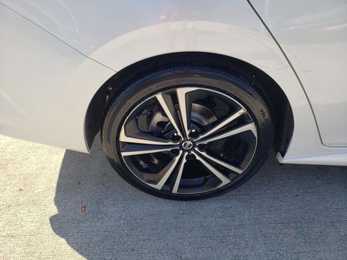 Certified 2021 Nissan Sentra SR w/ Trunk Package image 47