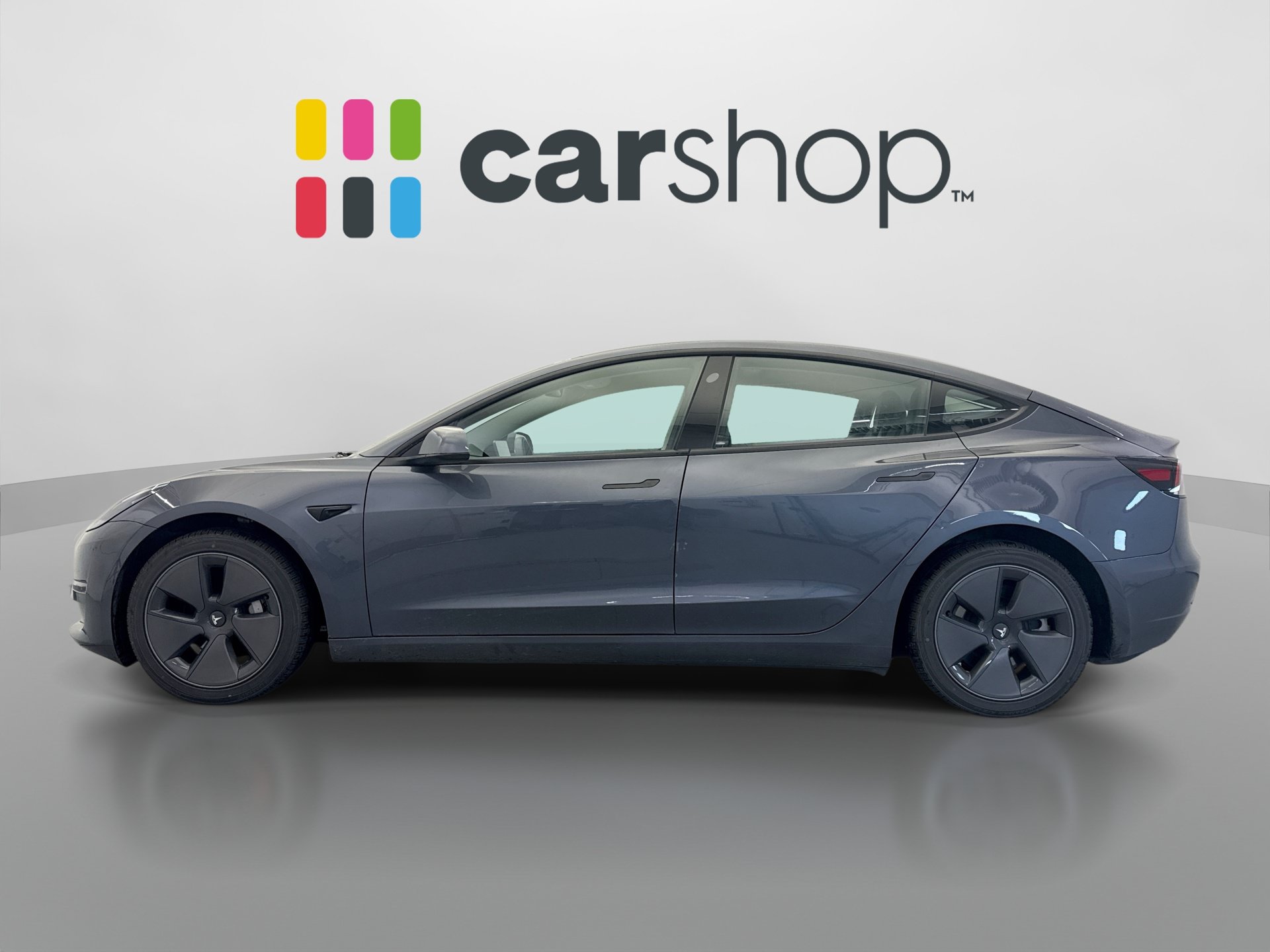 Used 2023 Tesla Model 3 Standard Range RWD image 2