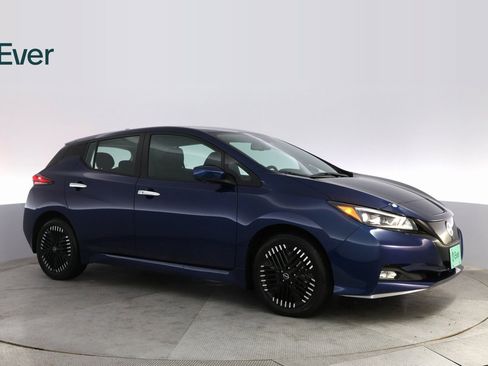 Used 2025 Nissan Leaf SV Plus image 5