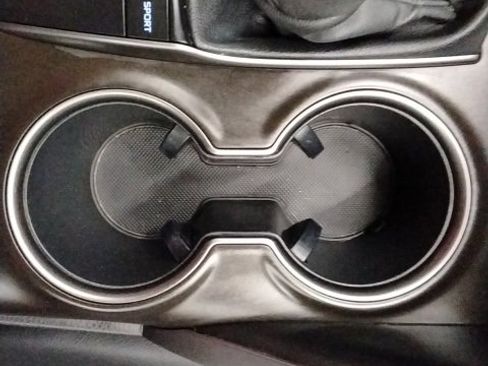 Used 2024 Toyota Camry SE image 70