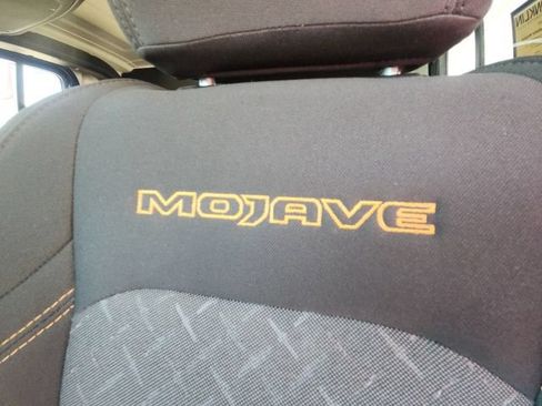 Used 2026 Jeep Gladiator Mojave AWD/4WD image 20