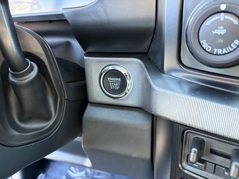 Used 2024 Ford F250 Platinum image 30