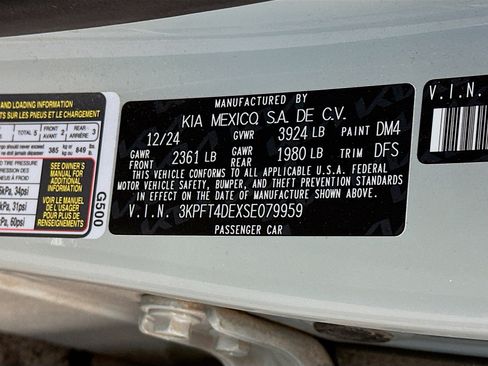 Used 2025 Kia K4 LXS image 12