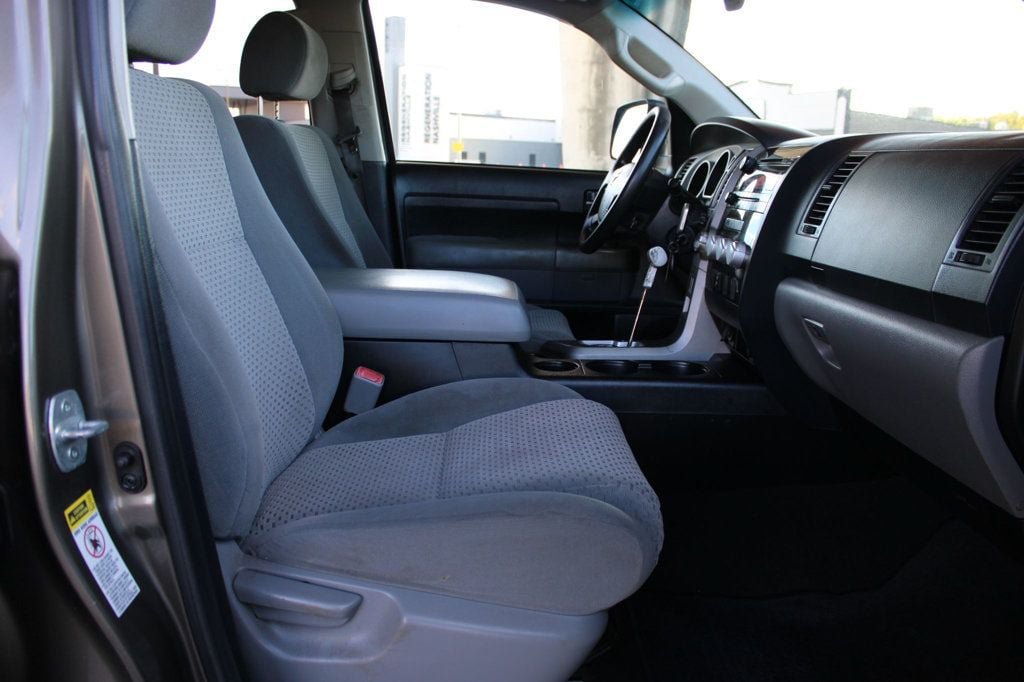 Used 2013 Toyota Tundra 2WD CrewMax w/ Tow Pkg image 14