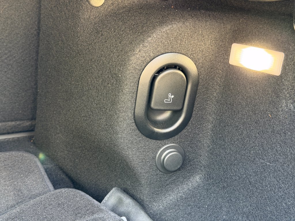 Used 2024 MINI Cooper S FWD image 30