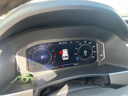 Used 2022 Volkswagen Atlas Cross Sport SE w/ Black Wheel Package image 2