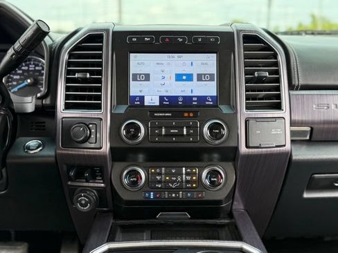 Used 2021 Ford F450 Limited w/ FX4 Off-Road Package AWD/4WD image 28