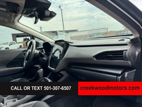 Used 2024 Subaru Crosstrek 2.5i Limited AWD/4WD image 10