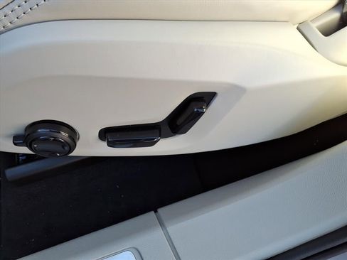 New 2026 Volvo XC60 B5 Ultra w/ Protection Package Premier image 15