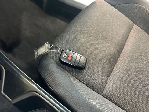 Used 2025 Toyota Camry LE image 21