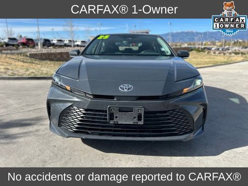 Used 2025 Toyota Camry LE image 2