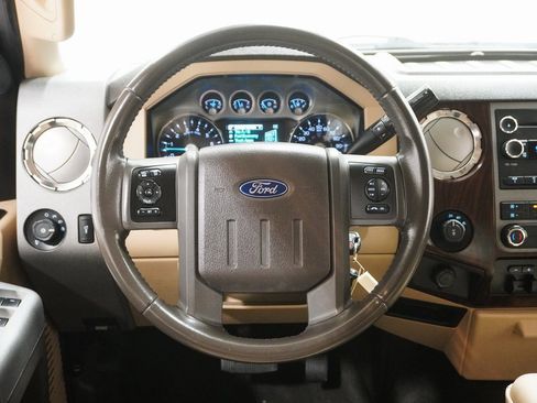 Used 2011 Ford F250 Lariat w/ Camper Pkg image 19