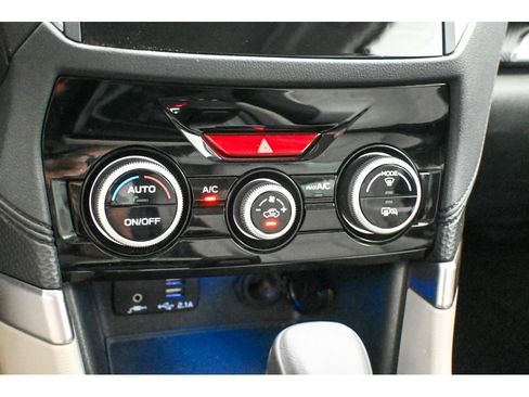 Used 2022 Subaru Forester Premium AWD/4WD image 44