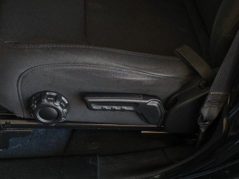 Used 2022 Jeep Wrangler Unlimited Sport AWD/4WD image 10