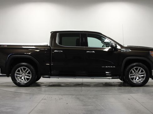 Used 2020 GMC Sierra 1500 SLT w/ SLT Premium Plus Package image 3
