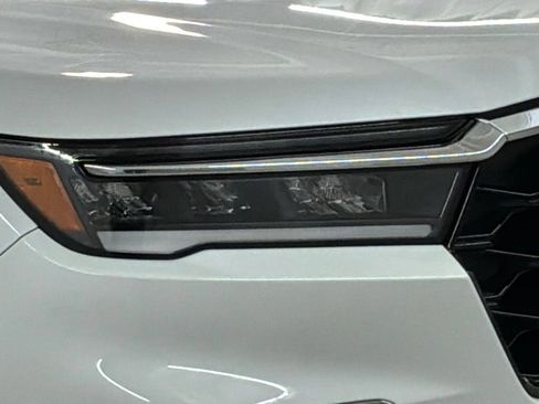 Used 2024 Honda Pilot Elite image 31