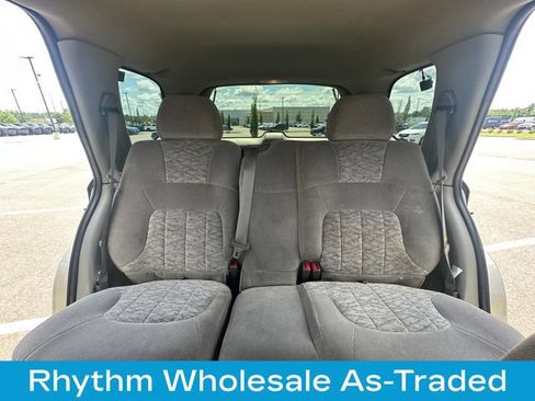 Used 2003 GMC Envoy SLE w/ 1SB Preferred Equipment Group AWD/4WD image 28