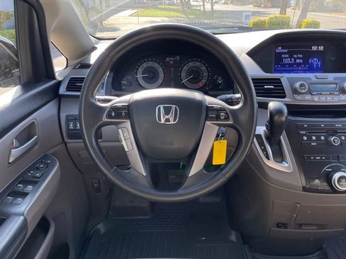 Used 2013 Honda Odyssey EX image 16