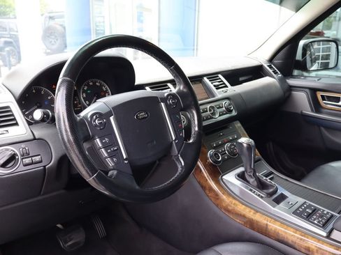Used 2013 Land Rover Range Rover Sport HSE AWD/4WD image 9