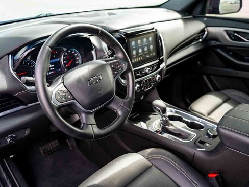 Certified 2023 Chevrolet Traverse LT w/ Midnight/Sport Edition FWD image 10