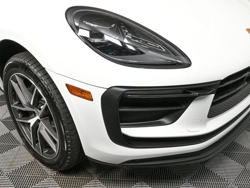 Certified 2026 Porsche Macan image 38