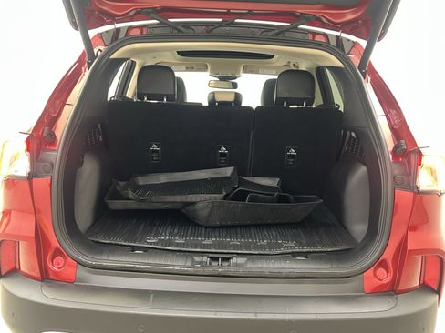 Used 2020 Ford Escape Titanium image 24