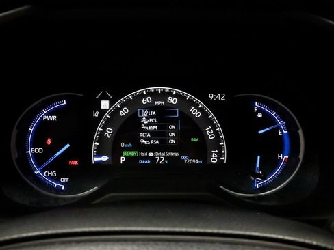 Used 2024 Toyota RAV4 XLE AWD/4WD image 28