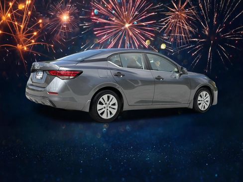 Used 2024 Nissan Sentra S FWD image 24