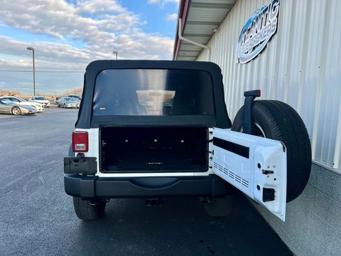 Used 2016 Jeep Wrangler Unlimited Sport w/ Quick Order Package 24S image 5