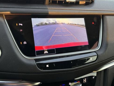 New 2026 Cadillac XT5 Luxury image 16