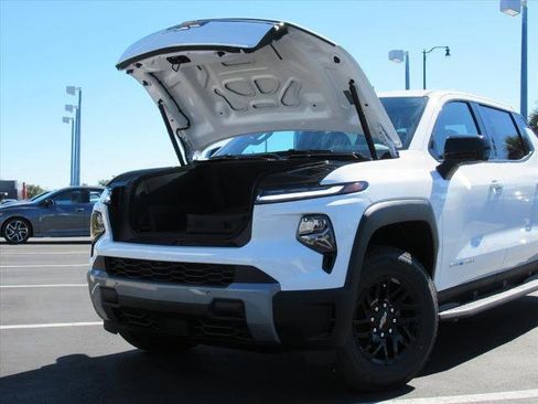 New 2026 Chevrolet Silverado EV LT image 8