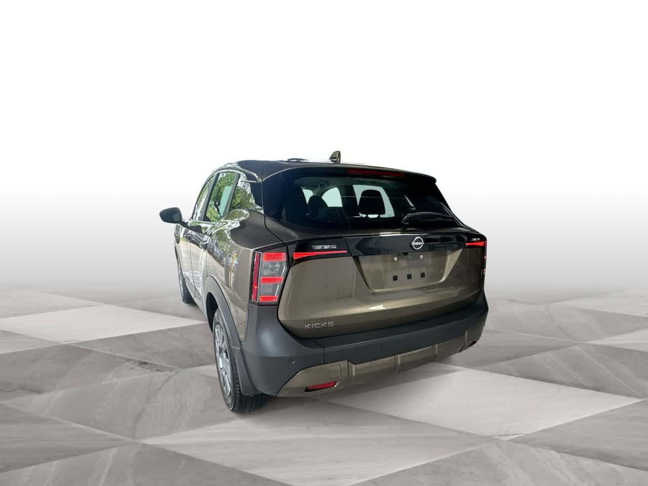 Used 2025 Nissan Kicks S FWD image 6