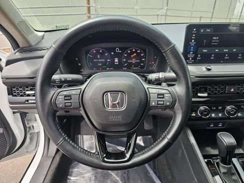 Used 2023 Honda Accord EX-L image 24