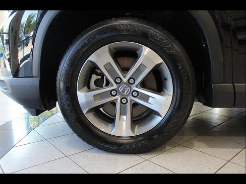 Certified 2025 Honda Pilot EX-L image 9