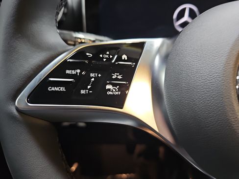 New 2026 Mercedes-Benz GLC 300 4MATIC image 18