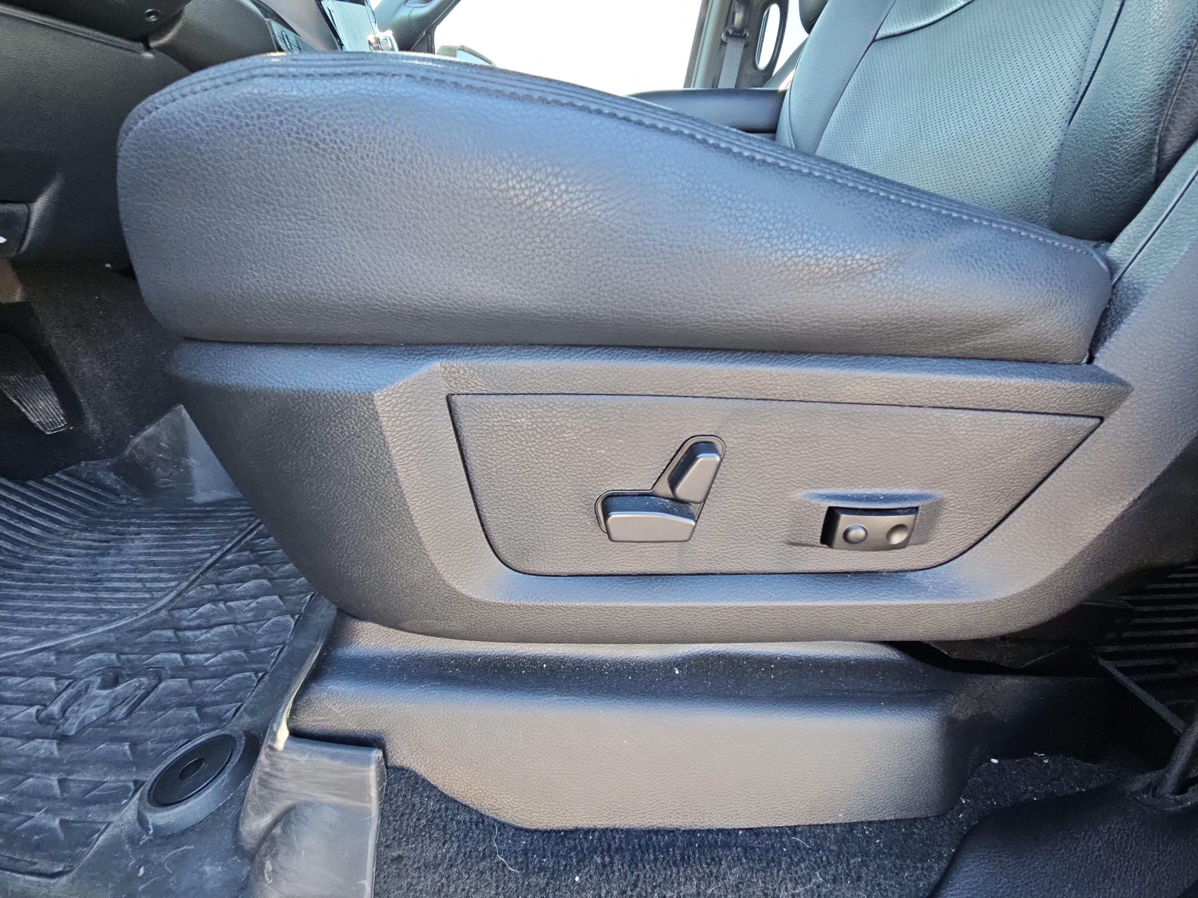 Used 2023 RAM 2500 Big Horn w/ Level B Equipment Group AWD/4WD image 19