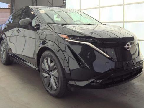 Used 2024 Nissan Ariya AWD image 2