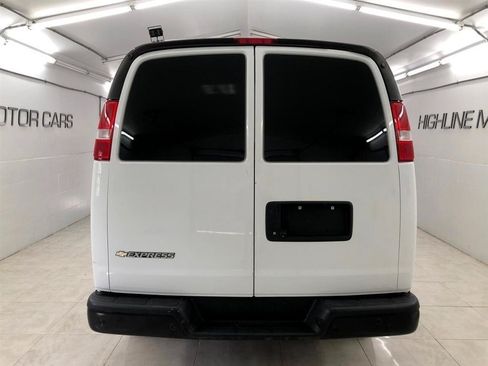 Used 2019 Chevrolet Express 2500 Extended w/ Driver Convenience Package RWD image 5