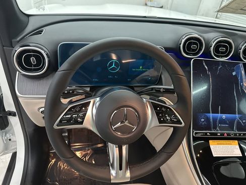 New 2026 Mercedes-Benz GLC 300 image 10