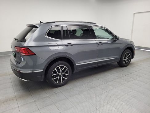Used 2021 Volkswagen Tiguan SE AWD/4WD image 10