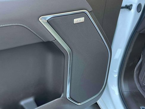 New 2026 GMC Sierra 1500 SLT w/ SLT Premium Plus Package image 21